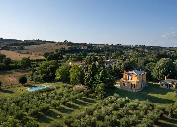 Villa Giardino Di Tosca